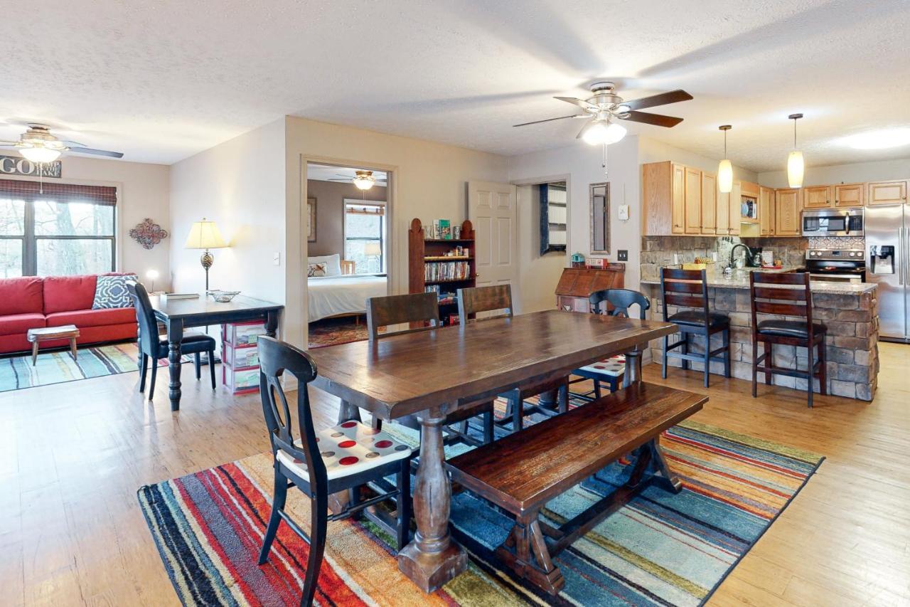 Lone Star Lake House 尤里卡斯普林斯 外观 照片