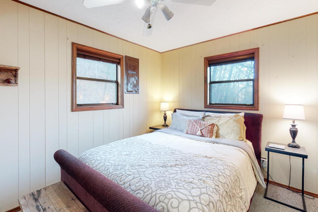 Lone Star Lake House 尤里卡斯普林斯 外观 照片